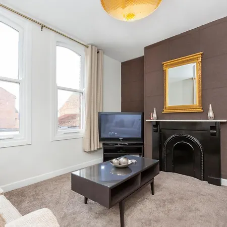 Apartment Portland Street With Free Parking York